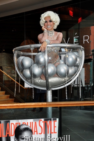 18. JewelZ provided entertainment at the anniversary event.