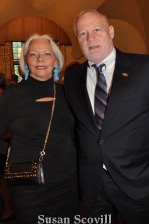 6. Tosh Duff chatted with AVA President K. James McDowell.