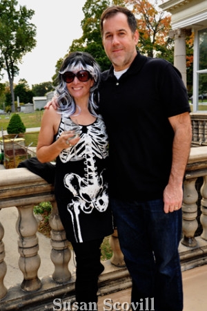 3. Natalie Pompillo and Jordan Barnett enjoyed cocktails on the terrace.