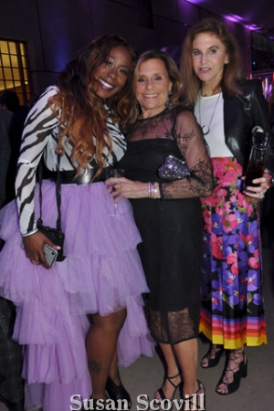 25. Terra Moné, Bonnie Young and Ellen Churchill.