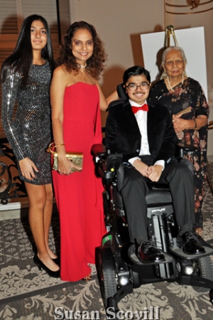 2. Jasmine and Sonal Gambhir and Hansa Shah were pictured with Yuva Gambhir