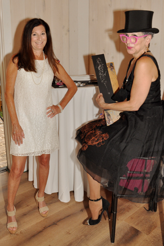 . Fashion illustrator Denise Fike drew a likeness of Denise Soloff at the event.
