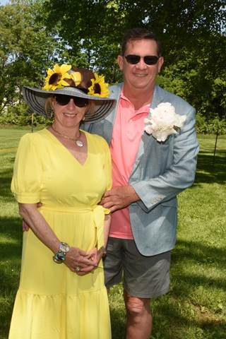 Ellen and Alan Epps helped judge the picnic event