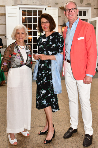 9. Patricia Wolff, Christine Kanter and Bruce Long announced the prize winners names 