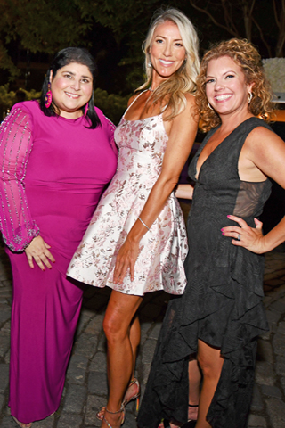 25. Jennifer Lynn Robinson, Kristin Daly and Nicole Klein