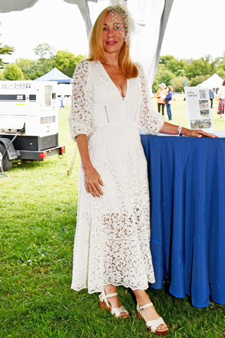 8. Liz Albanese