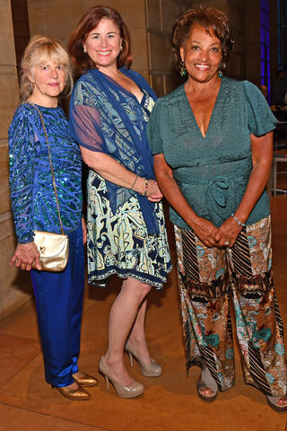 11. Ladies in Blue! Susan Jablokov, Tara Nurin and Denise Spaulding enjoyed the event! 