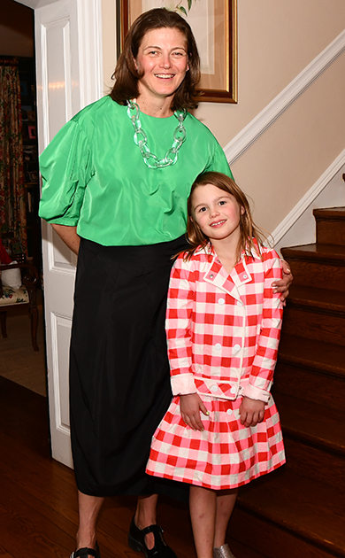 21. Sasha Sudman and her daughter Frances posed for this photographer at the event