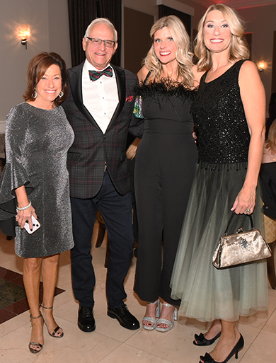 Abby and Roger Hiser chatted with Melissa McAndrews and Karen Weinlaqder maqrdisCaNDREWS AND